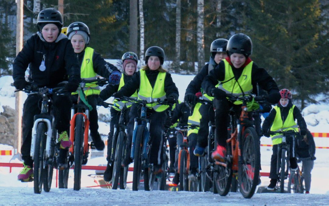 Tiedote 27.5.2021: Viisaan liikkumisen kokeilu lisäsi JYP-junnujen omatoimista ja kestävää liikkumista